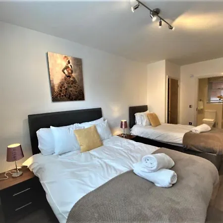24-7 Secured City Centre Apartments With Free Underground Parking And Wifi Birmingham