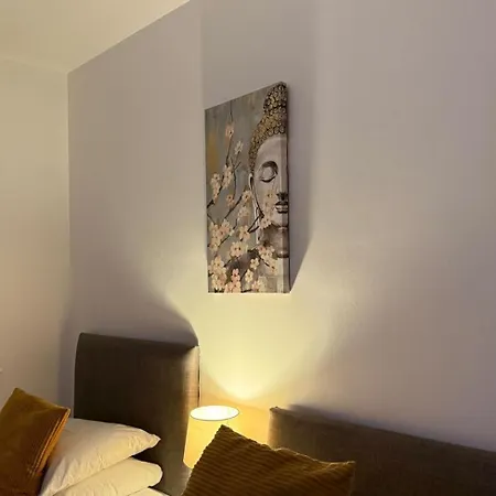 24-7 Secured City Centre Apartments With Free Underground Parking And Wifi Apartment *