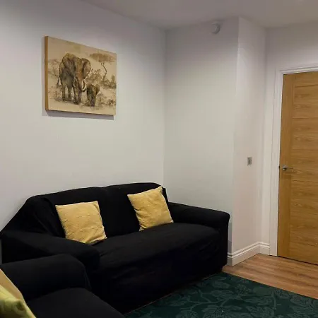 24-7 Secured City Centre Apartments With Free Underground Parking And Wifi * Birmingham